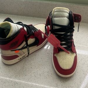 Jordan 1 Retro High Off-White Chicago